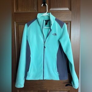 Women's north face size medium